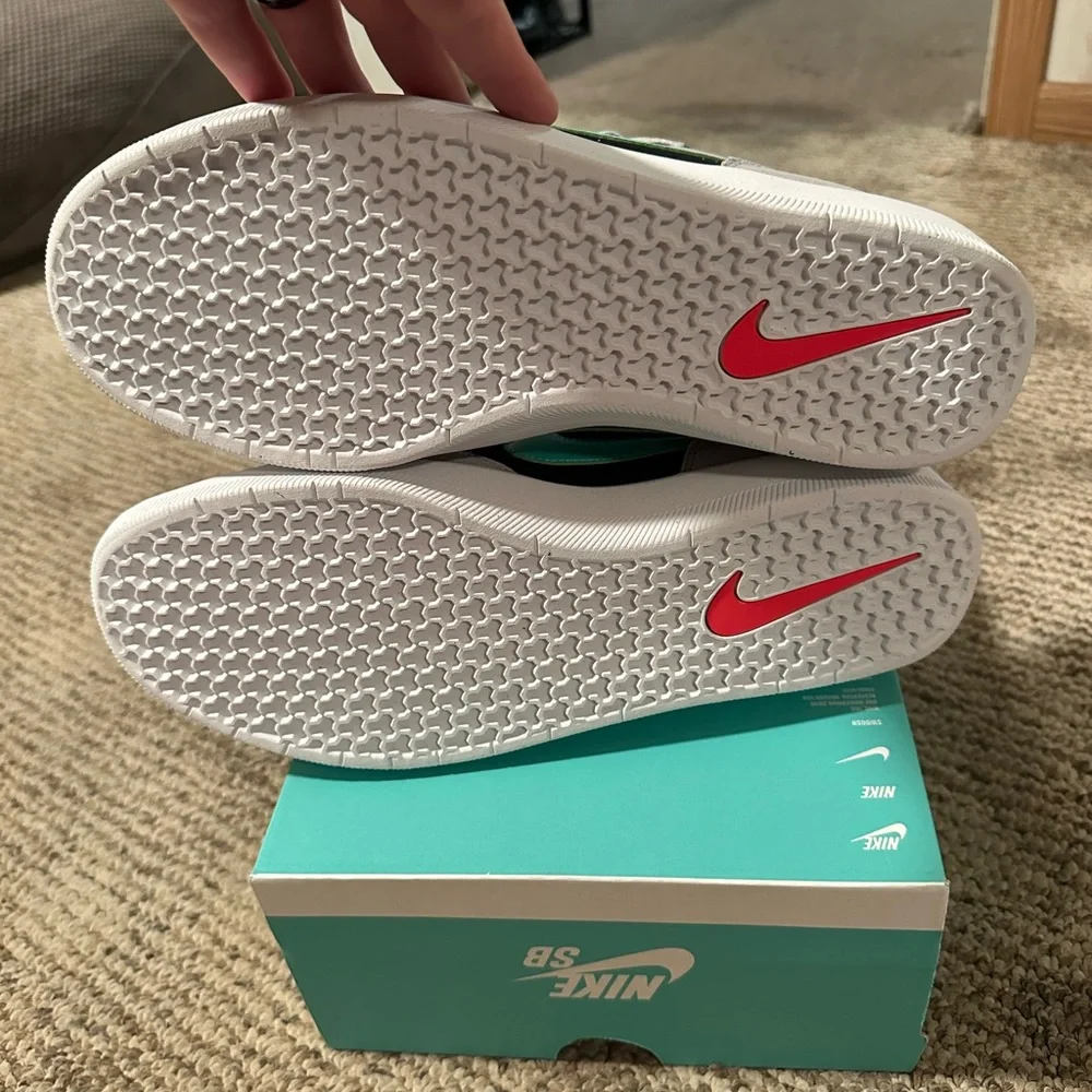 Nike SB. Size 13 - Picture 3 of 5